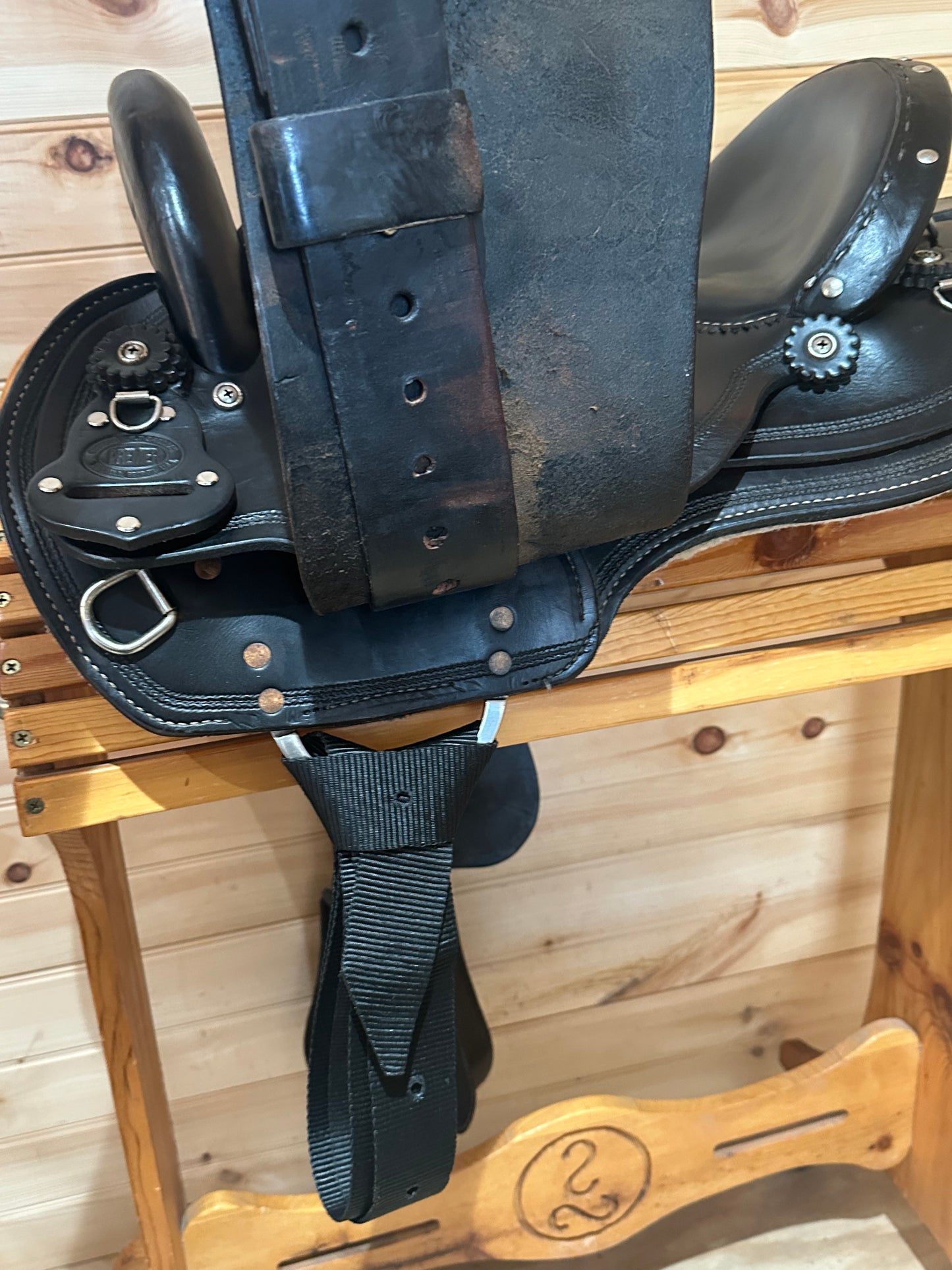 15.5” Premier Saddlery Endurance Trail Saddle