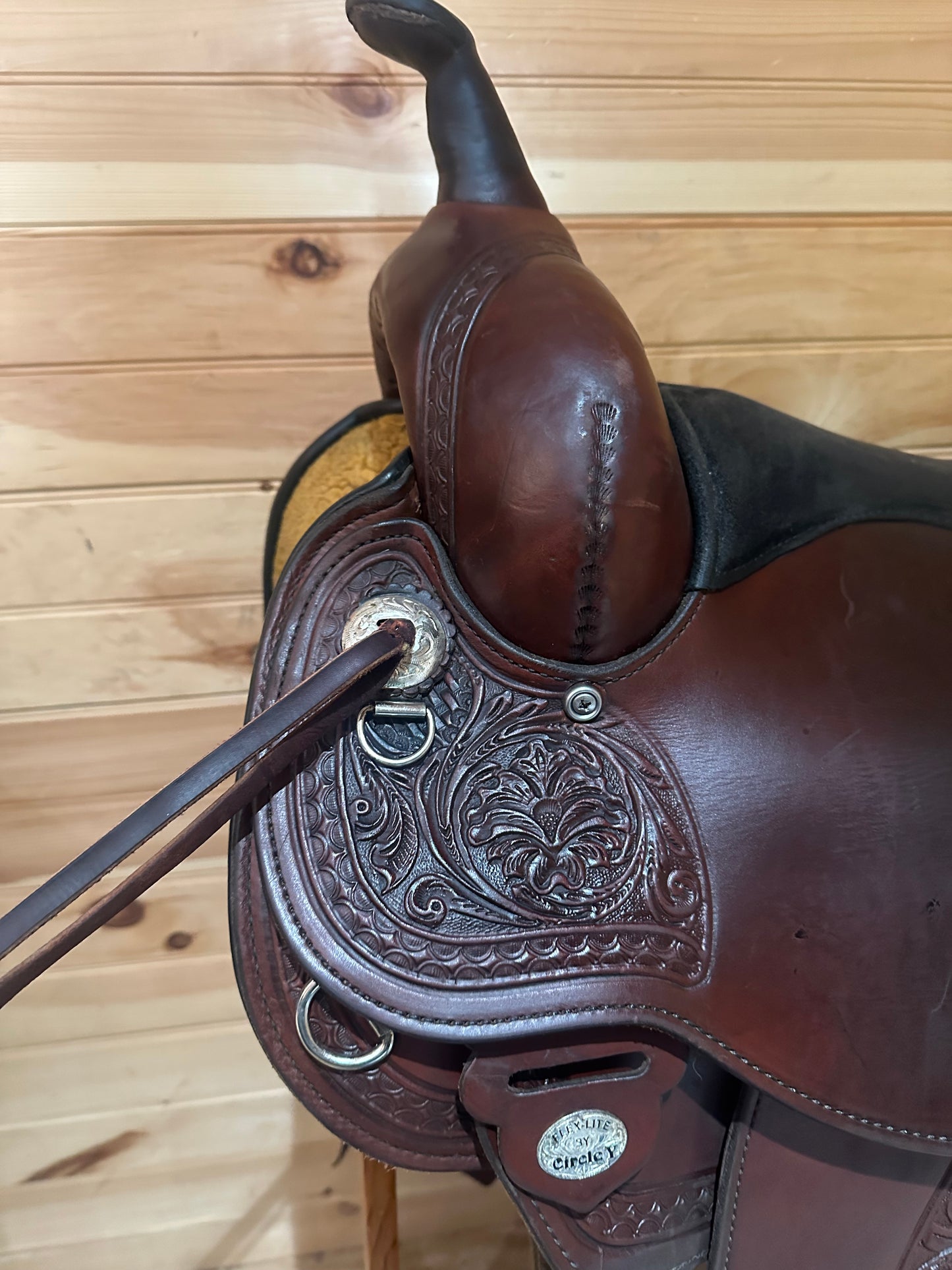 17” Circle Y BasketFlower Trail Flex-Lite Western Trail Saddle Model 1552