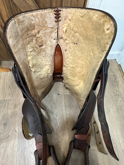 16.5” Crates Roping Saddle Model 422