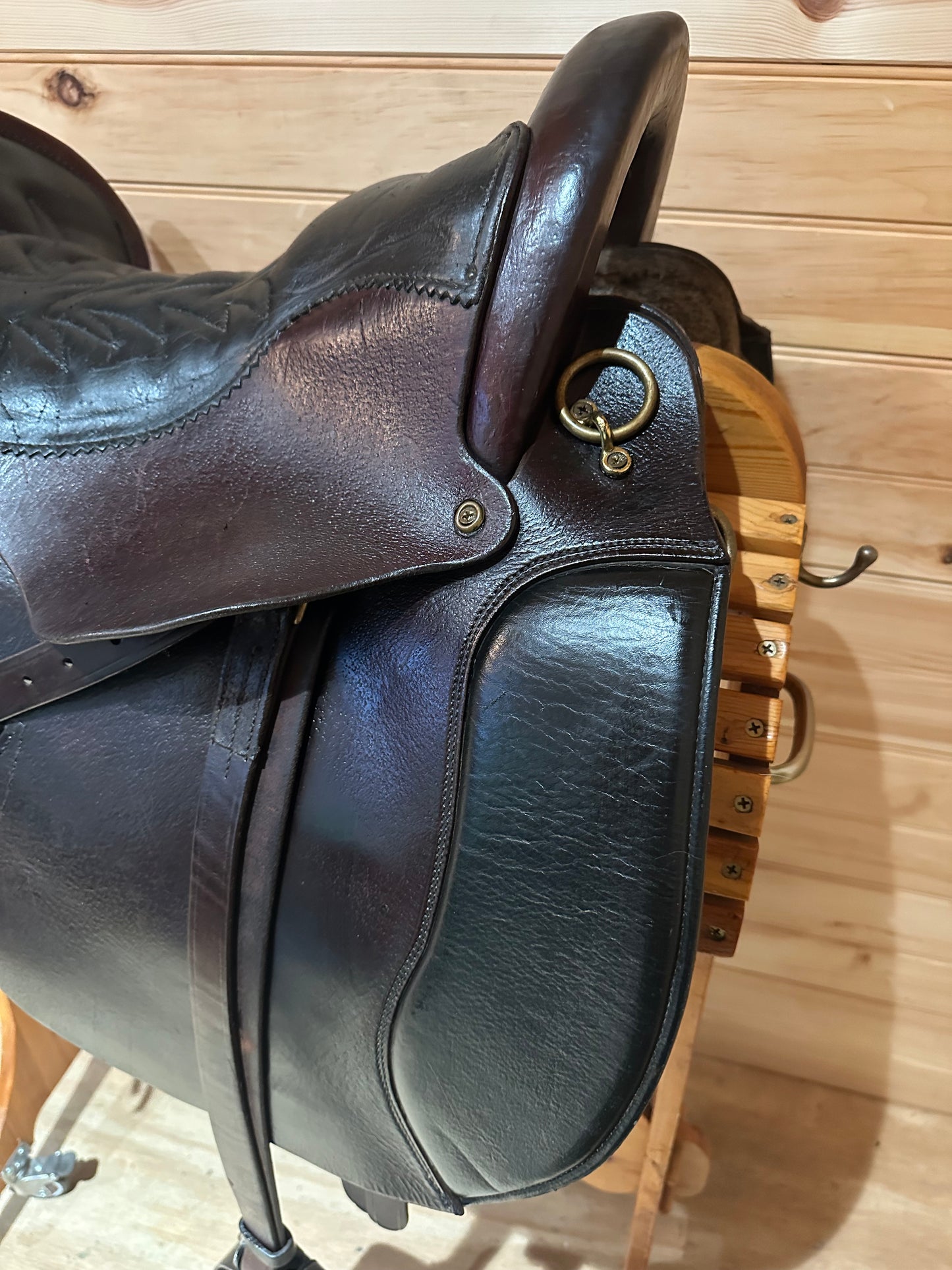 17.5” Tucker Equitation Endurance Trail Saddle Model 149