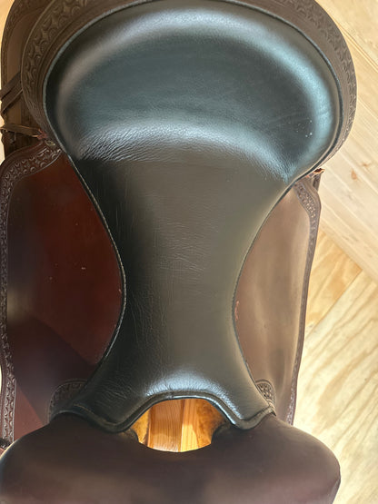 17” Circle Y Alaska Flex-Lite Draft Western Trail Saddle Model 1599 - Extra Wide