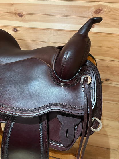 16” Circle Y Topeka Flex2 Western Trail Saddle Model 1651 (2021)