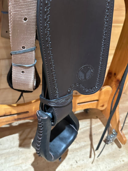 16” Circle Y Sunflower Flex2 Western Trail Saddle Model 1682 (2024)