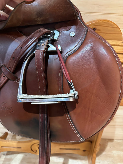 16.5” Pessoa Legacy XP Close Contact/Jumping Saddle Model 464103 (M)