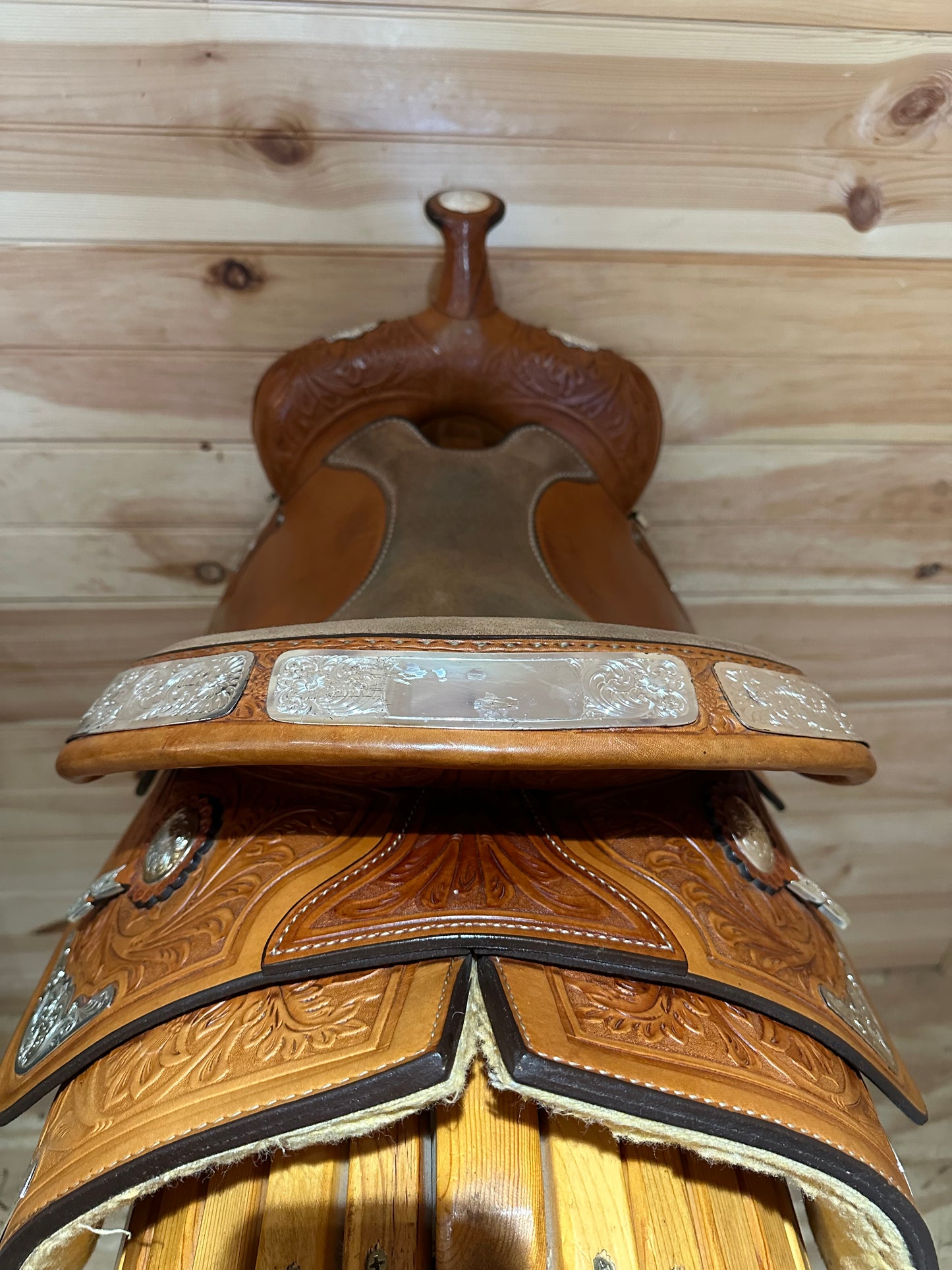 15” Crates Western Show Saddle Model 126