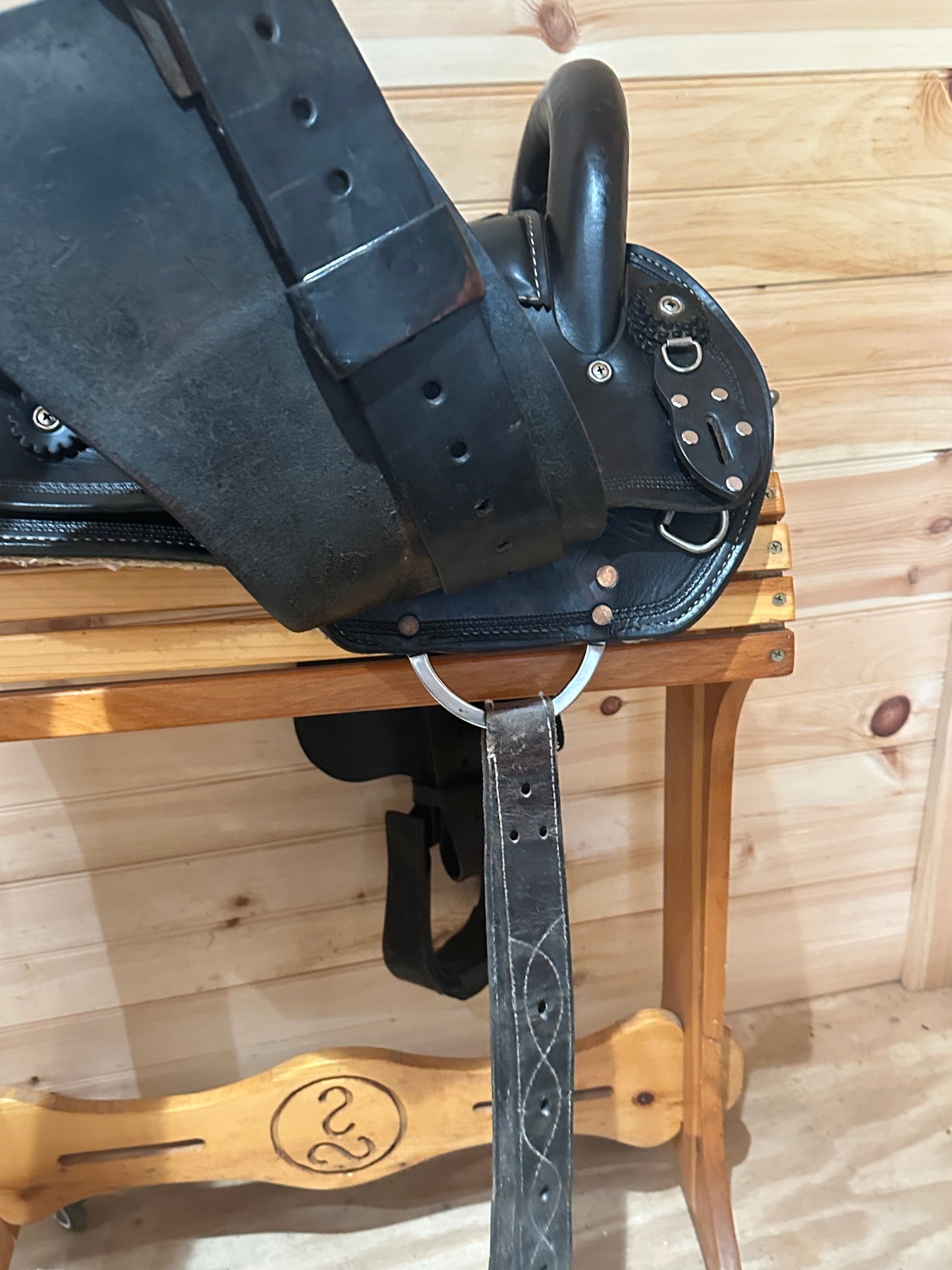 15.5” Premier Saddlery Endurance Trail Saddle