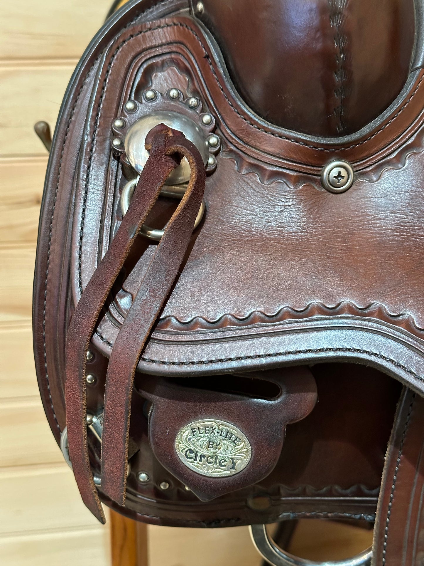 16” Circle Y Shawnee Flex-Lite Western Trail Saddle Model 1654