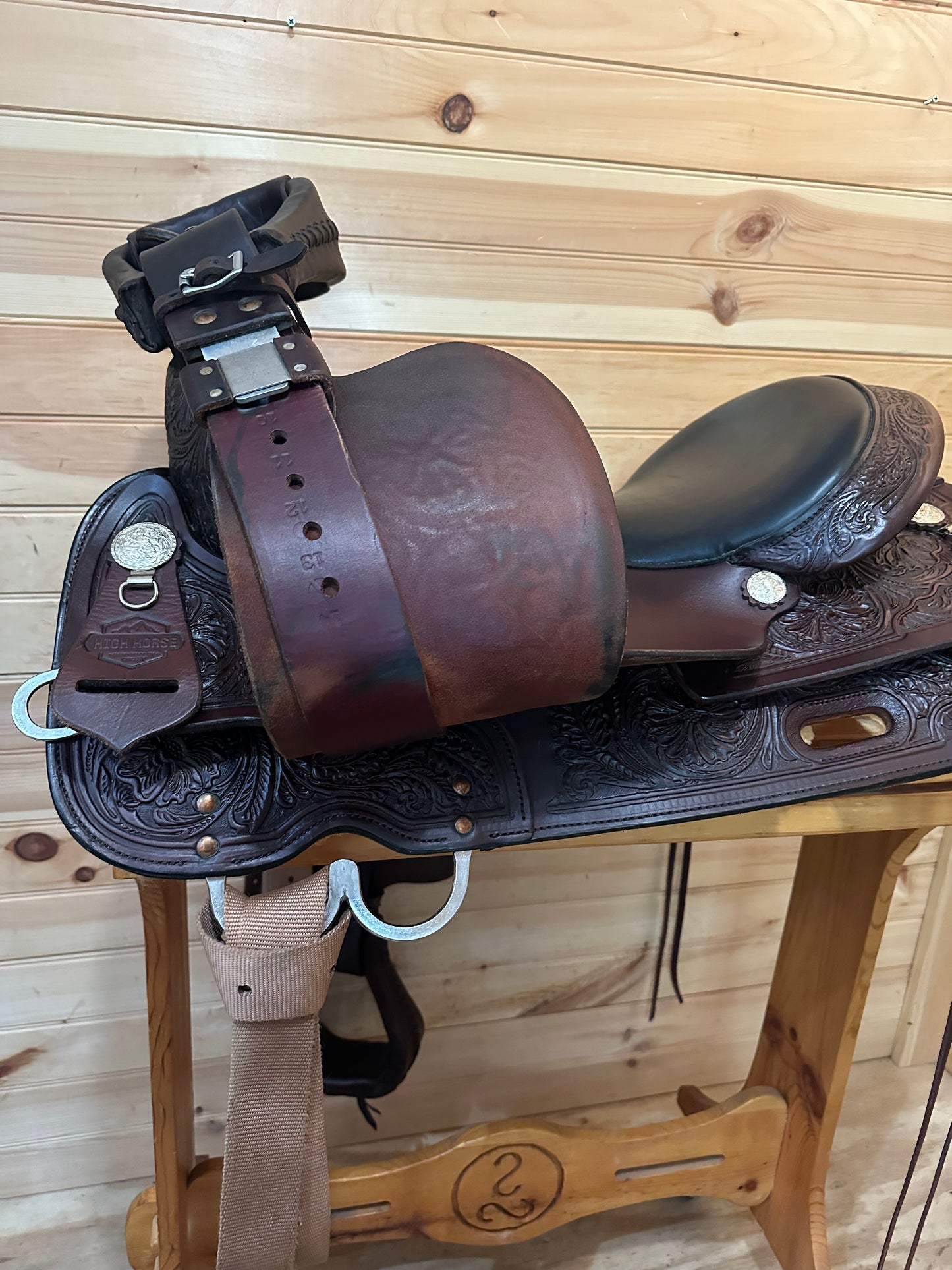 17” Circle Y High Horse Mineral Wells Western Trail Saddle Model 6812 (2020)