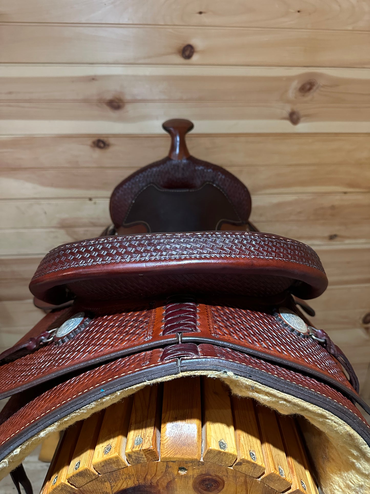 16” Crates Equi-Fit Western Trail Saddle Model 2160