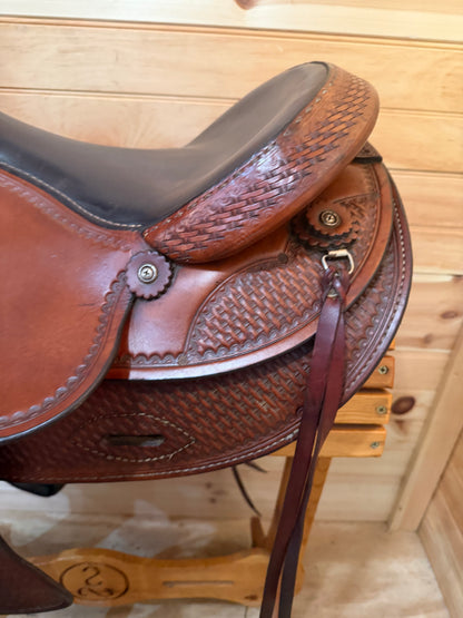 16.5” National Bridle Shop Tennessean Deluxe Western Saddle Model 2211