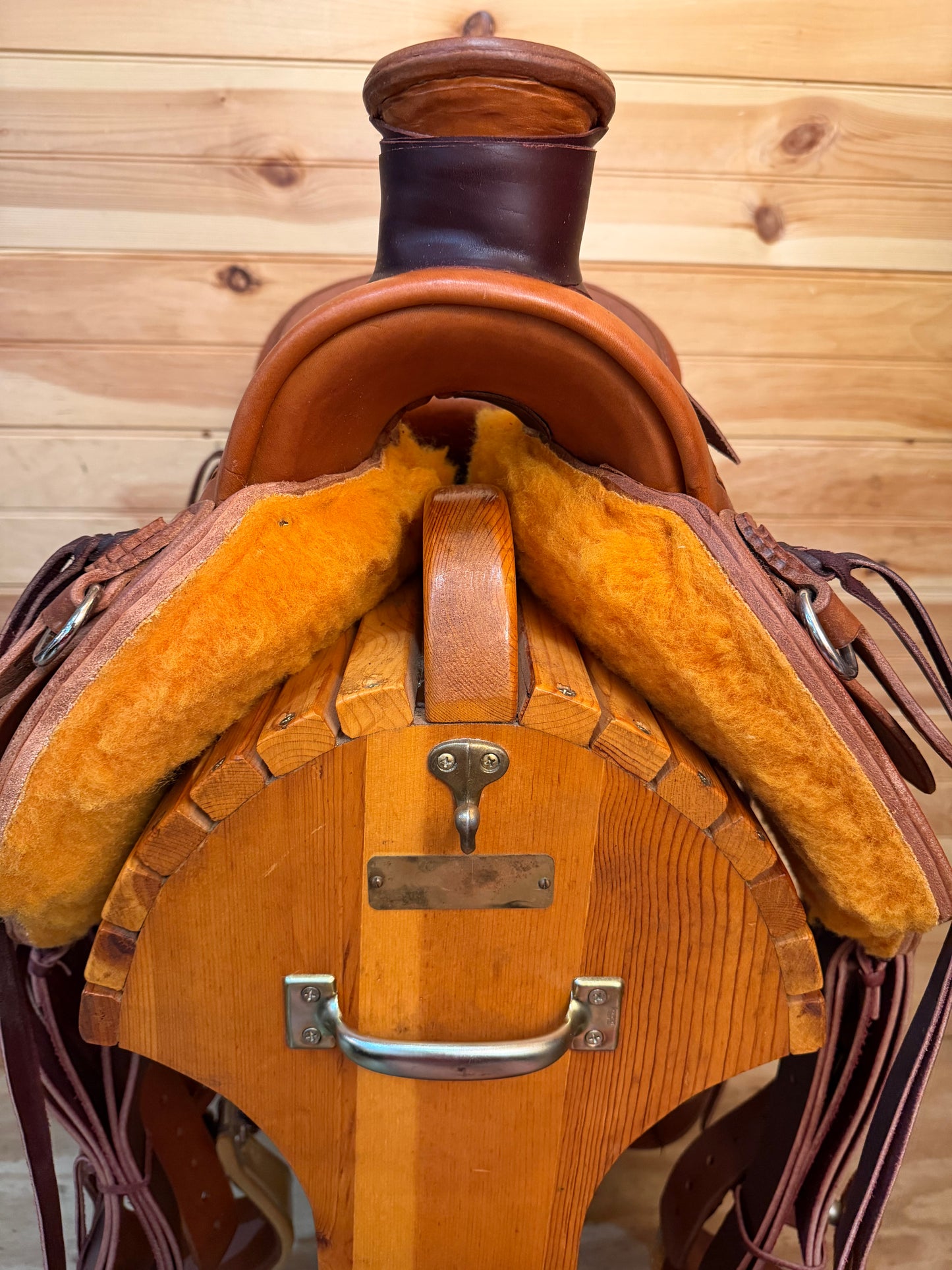 16” McCall Mclite Wade Saddle Model W071-326
