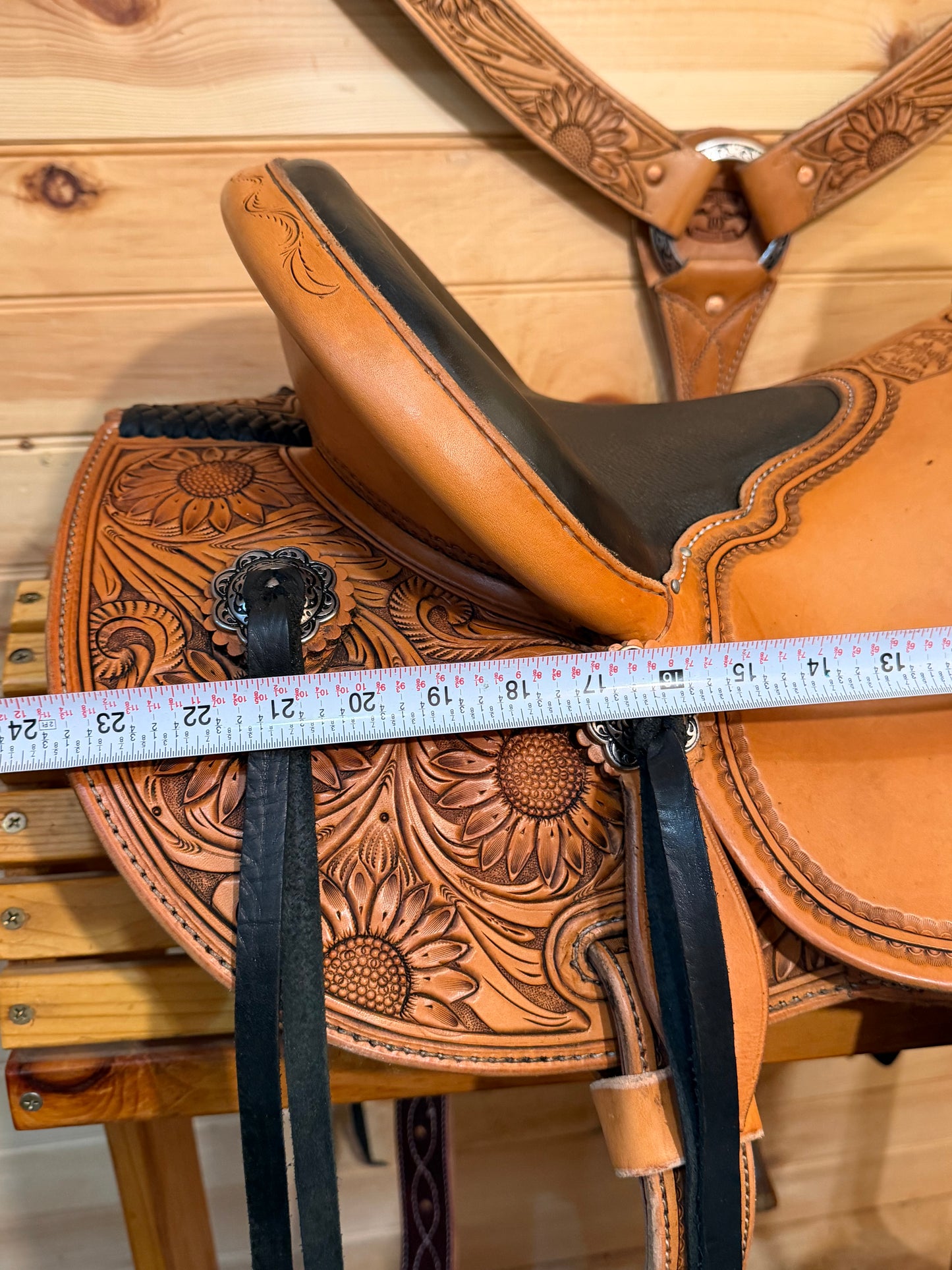 15” McCall Mclite All-Around Sunflower Saddle Model W158 726