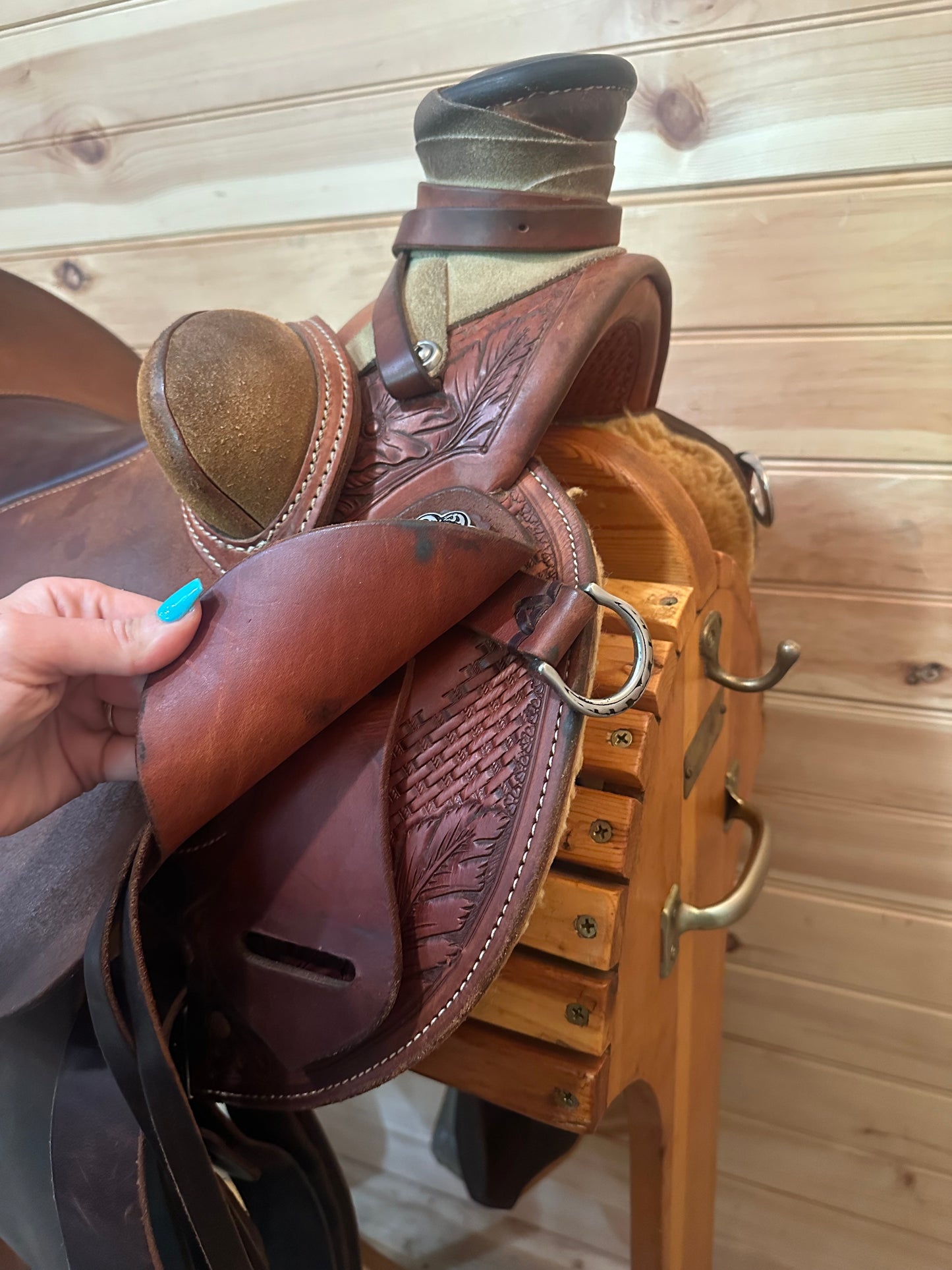 15.5” Cowboss Wade Lite Western Ranch Saddle