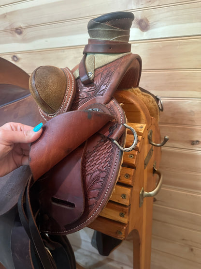 15.5” Cowboss Wade Lite Western Ranch Saddle