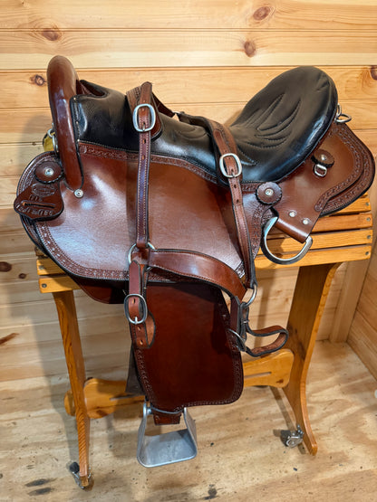 18” Double Creek Saddlery Henry Miller Gaited Endurance Trail Saddle # 115