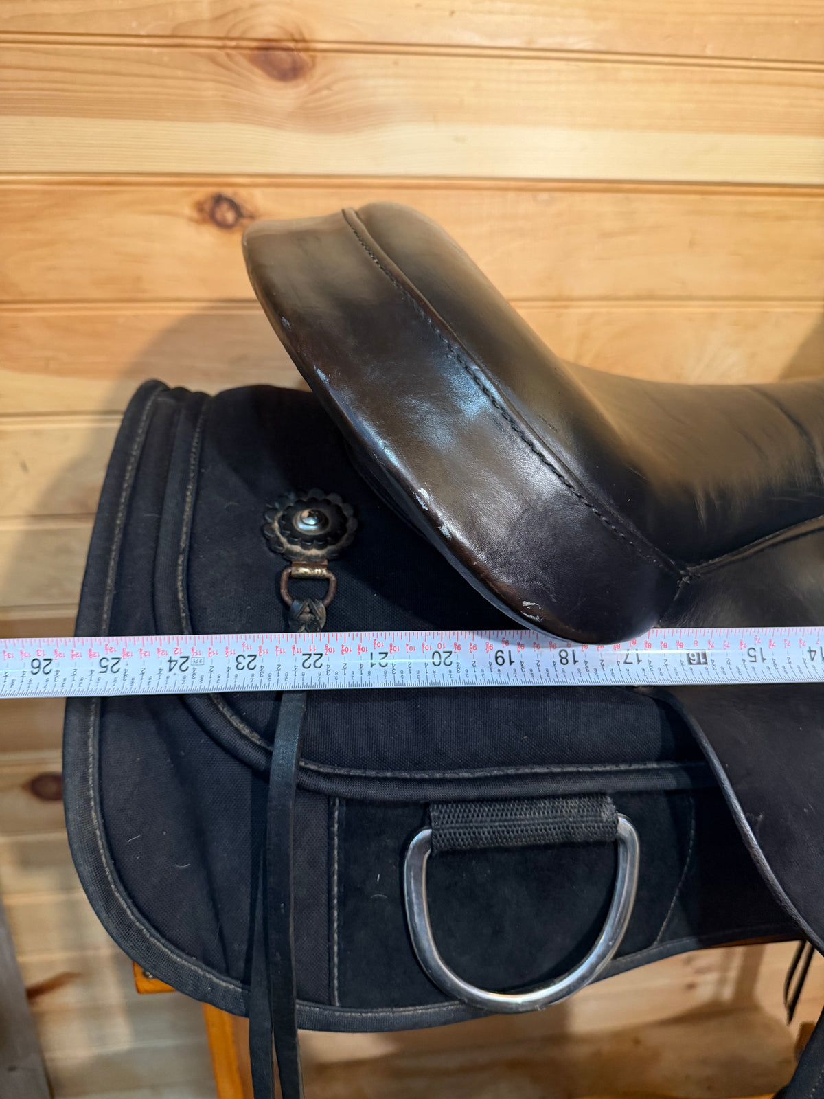 16” Circle Y High Horse Lockhart Western Trail Saddle Model 6910