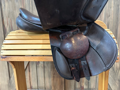 17” Duett Bravo X-Wide 36cm Close Contact Jumping Saddle