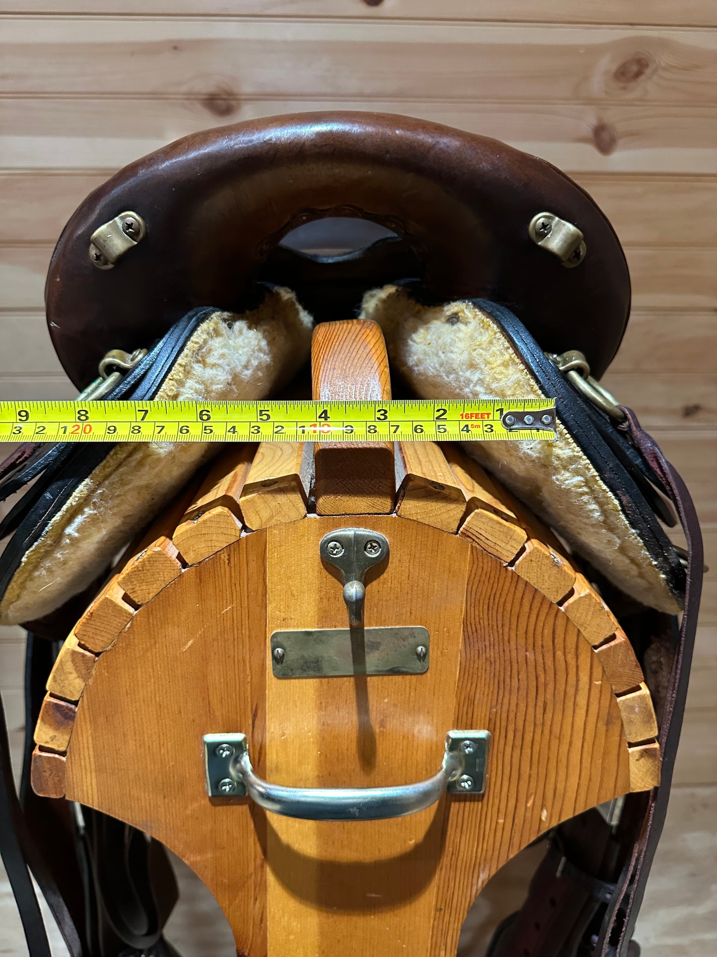 16” Big Horn Endurance Trail Saddle Model 805