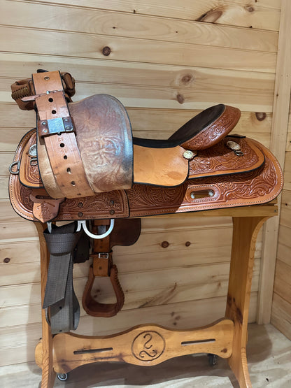 17” Circle Y High Horse Mineral Wells Western Trail Saddle Model 6812