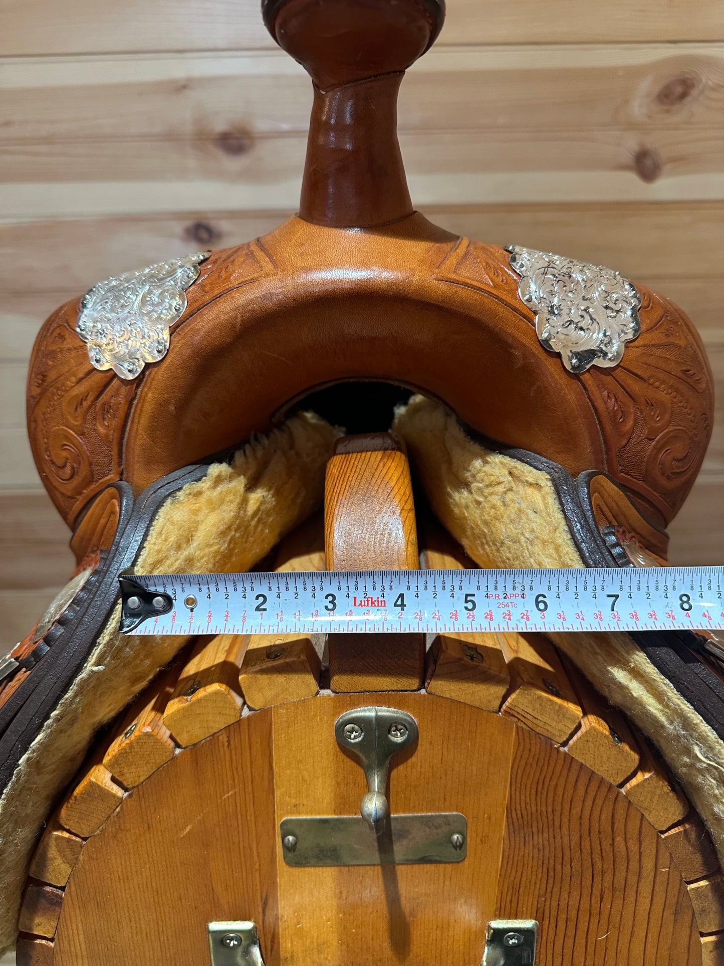 15” Crates Western Show Saddle Model 126