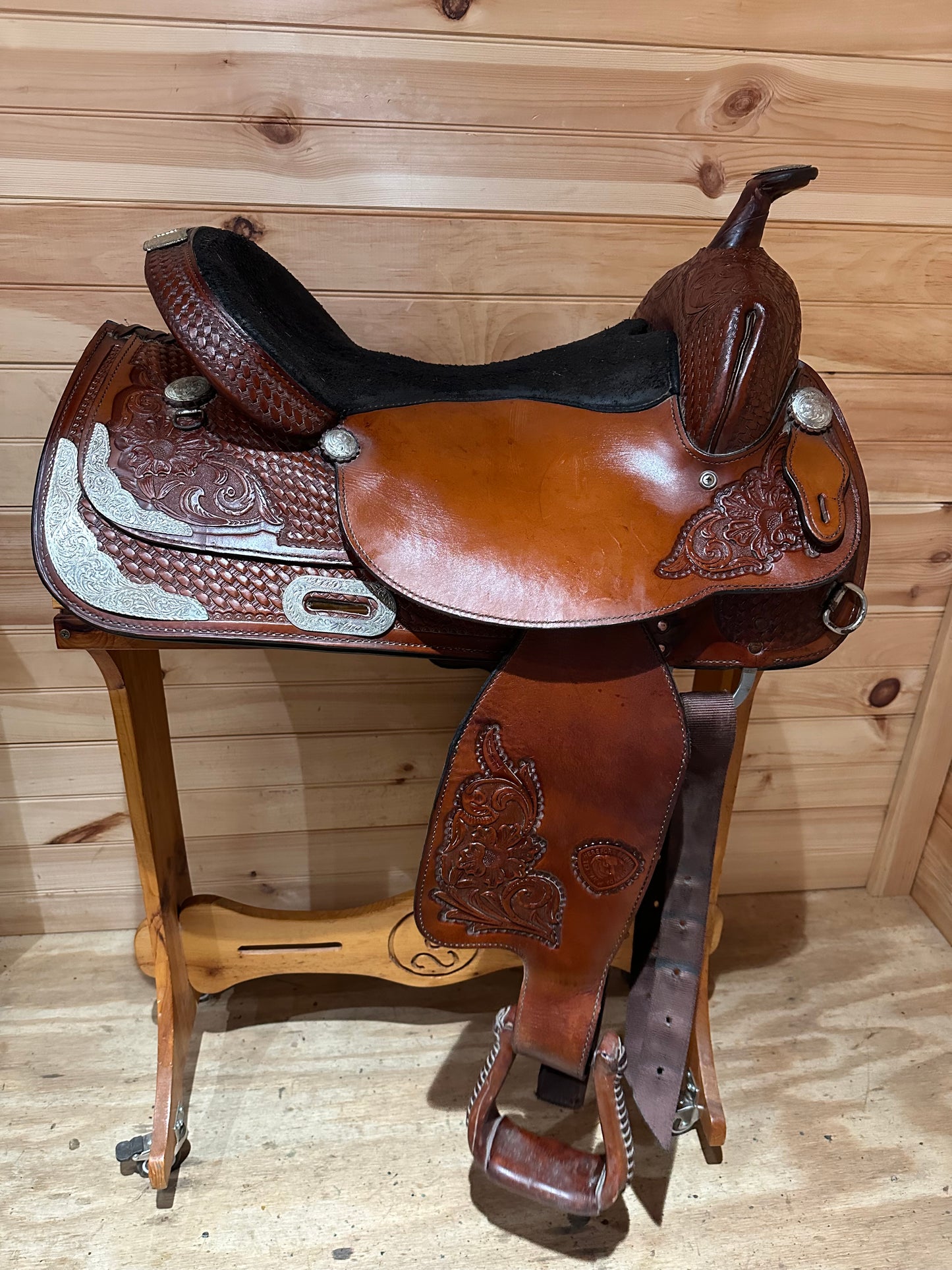 17” Tex Tan Hereford Tex-Flex Western Show Saddle Model 08-TF403-P7