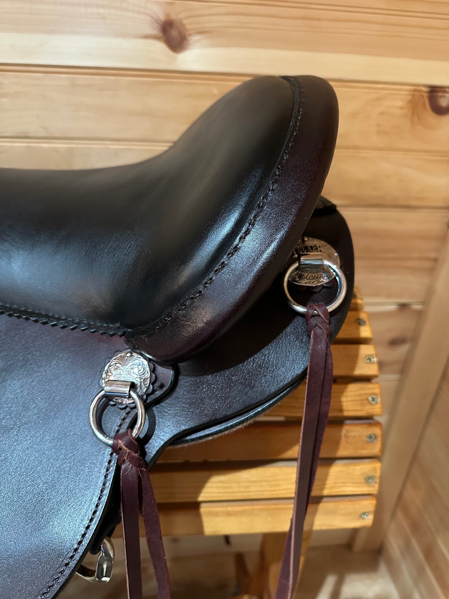 16.5” Tucker Meadow Creek Round Skirt Western Trail Saddle Model T91 (2020)