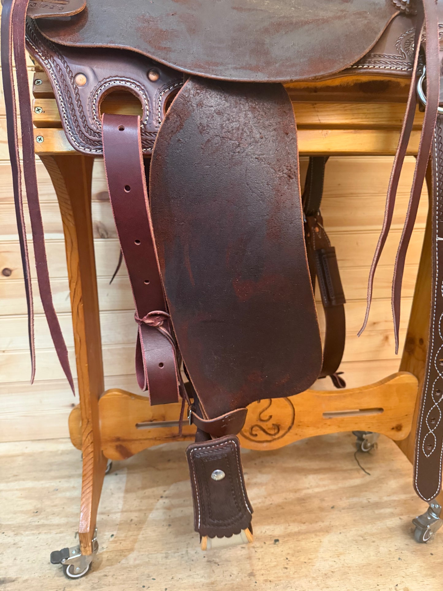 16” McCall Mclite Wade Saddle Model W153-726