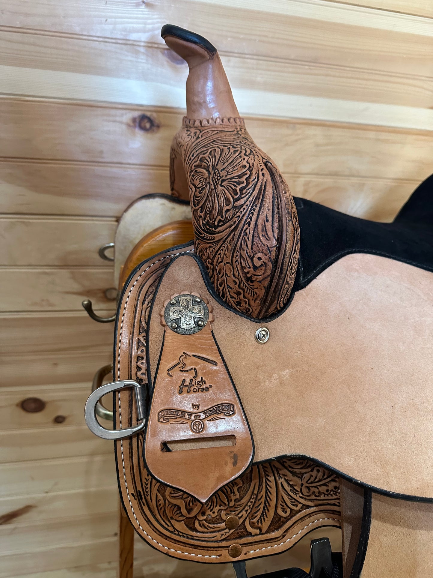 17” Circle Y The Proven Mansfield Western Barrel Saddle Model 6221