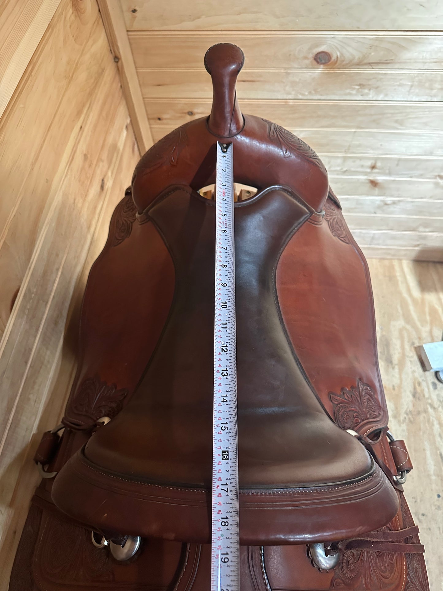 17” Circle Y Flex2 Cactus Flower Western Trail Saddle Model 1659