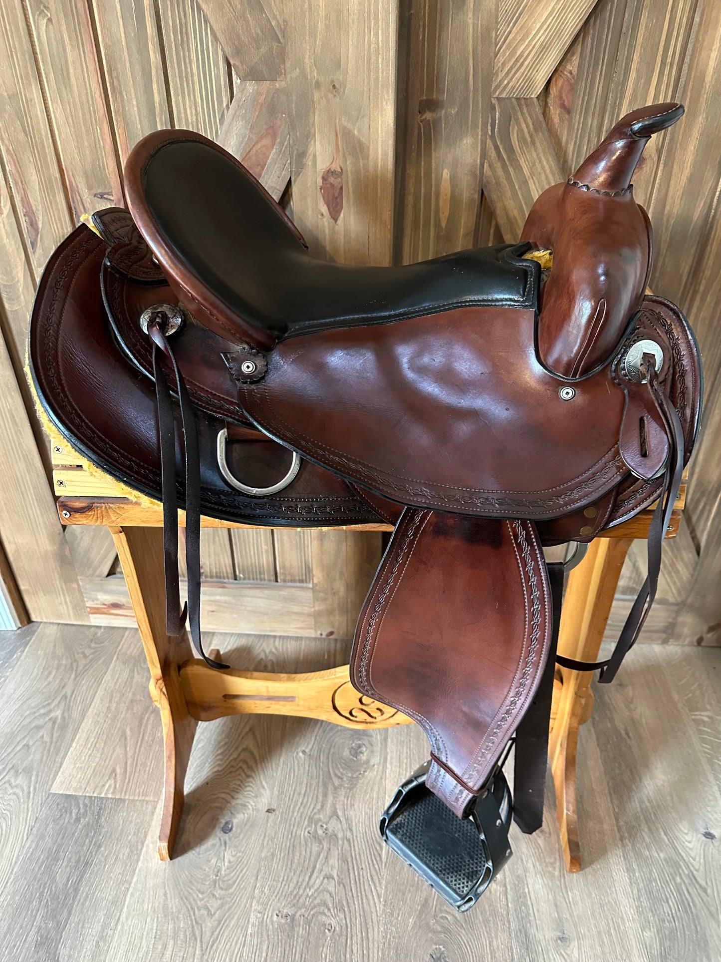 16” Liberty Bell Gaited Western Trail Saddle