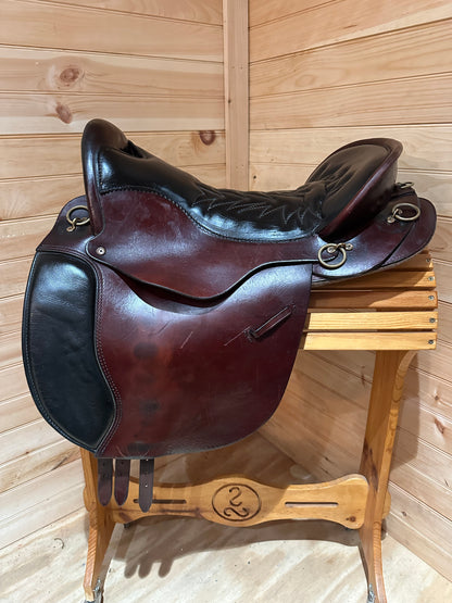 17.5” Tucker Equitation Endurance Trail Saddle Model 149