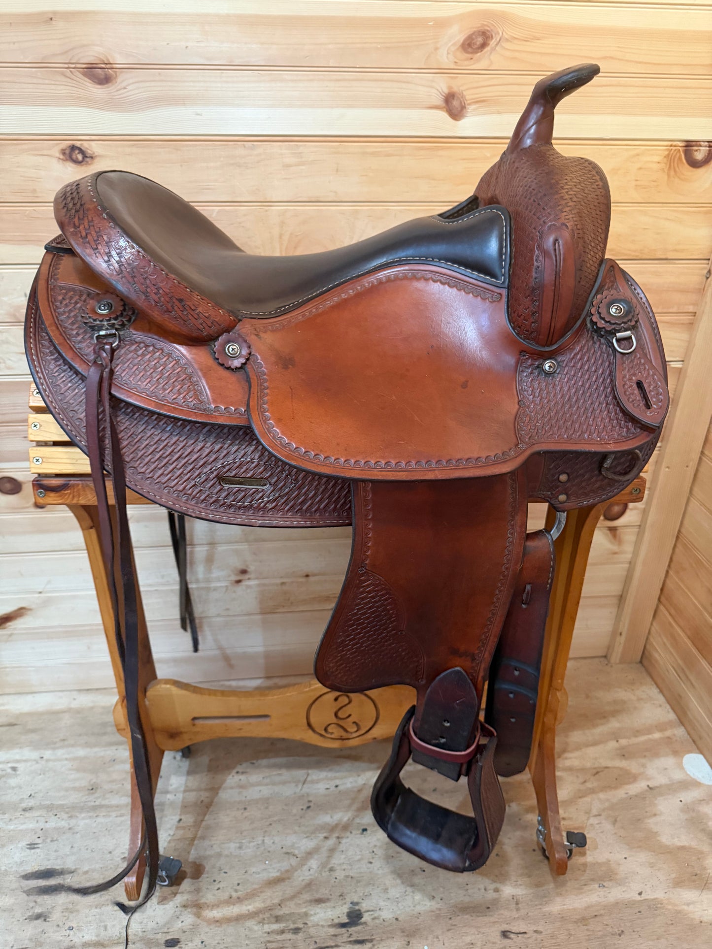 16.5” National Bridle Shop Tennessean Deluxe Western Saddle Model 2211