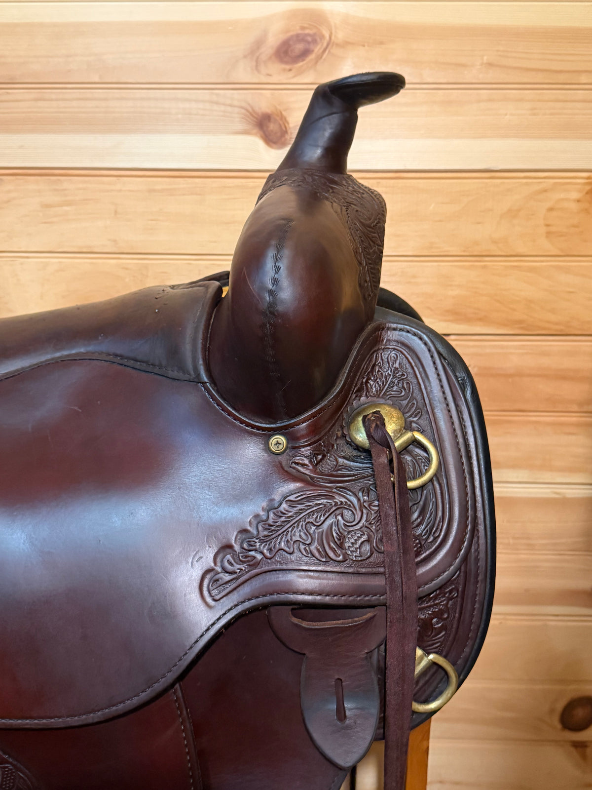 16” Circle Y Carlsbad Flex-Lite Western trail saddle Model 2376