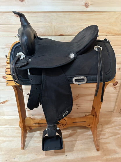 15” Abetta Lightweight Western Trail Saddle