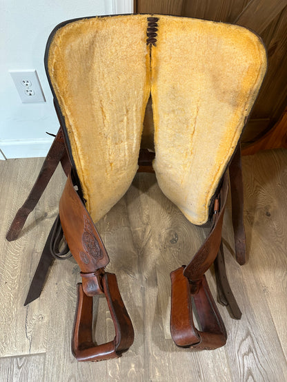 15.5” Circle Y All-Around Roping Western Saddle Model 3767