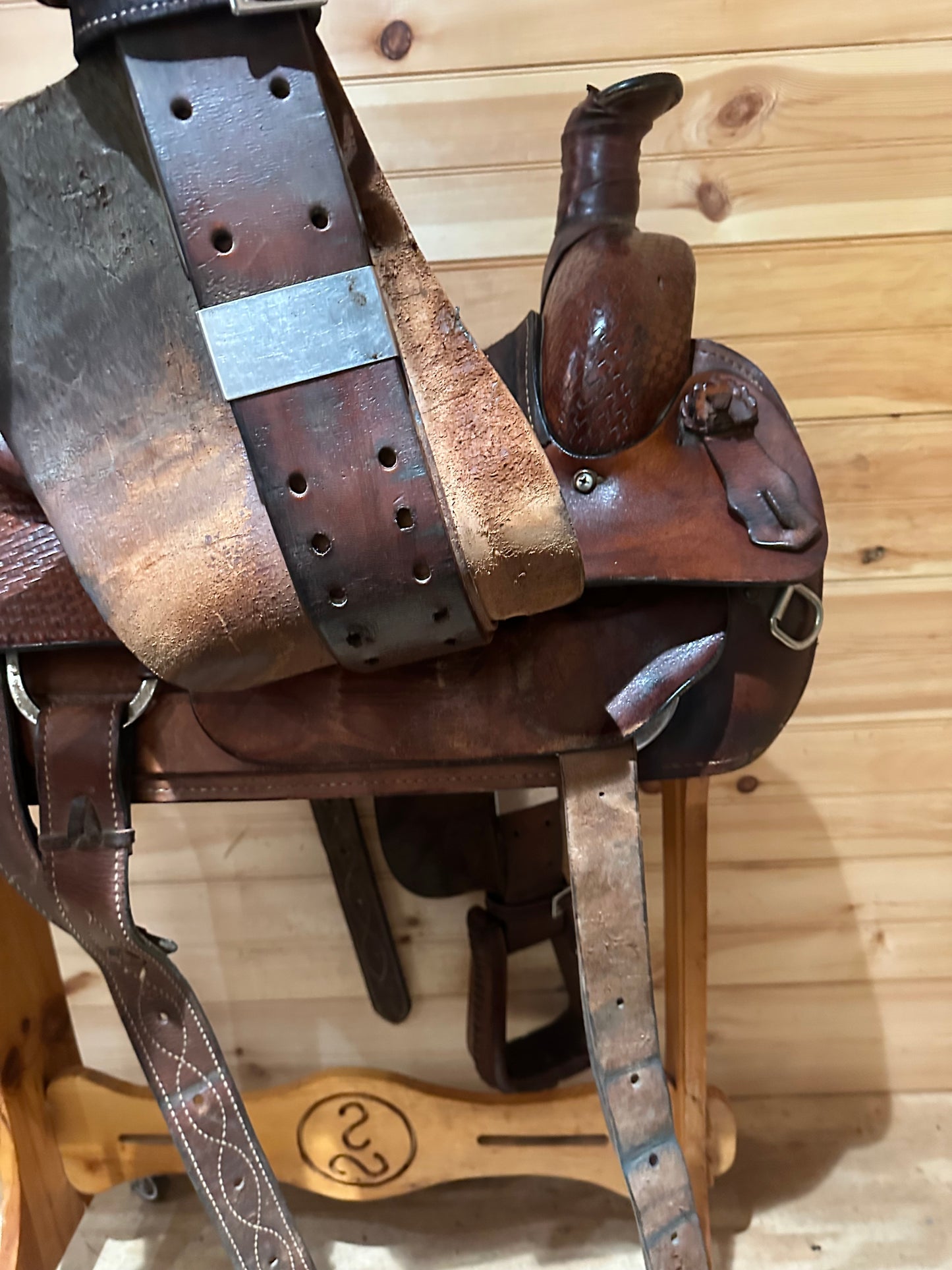 15.5” Double R Red Ranger Roping Western Saddle