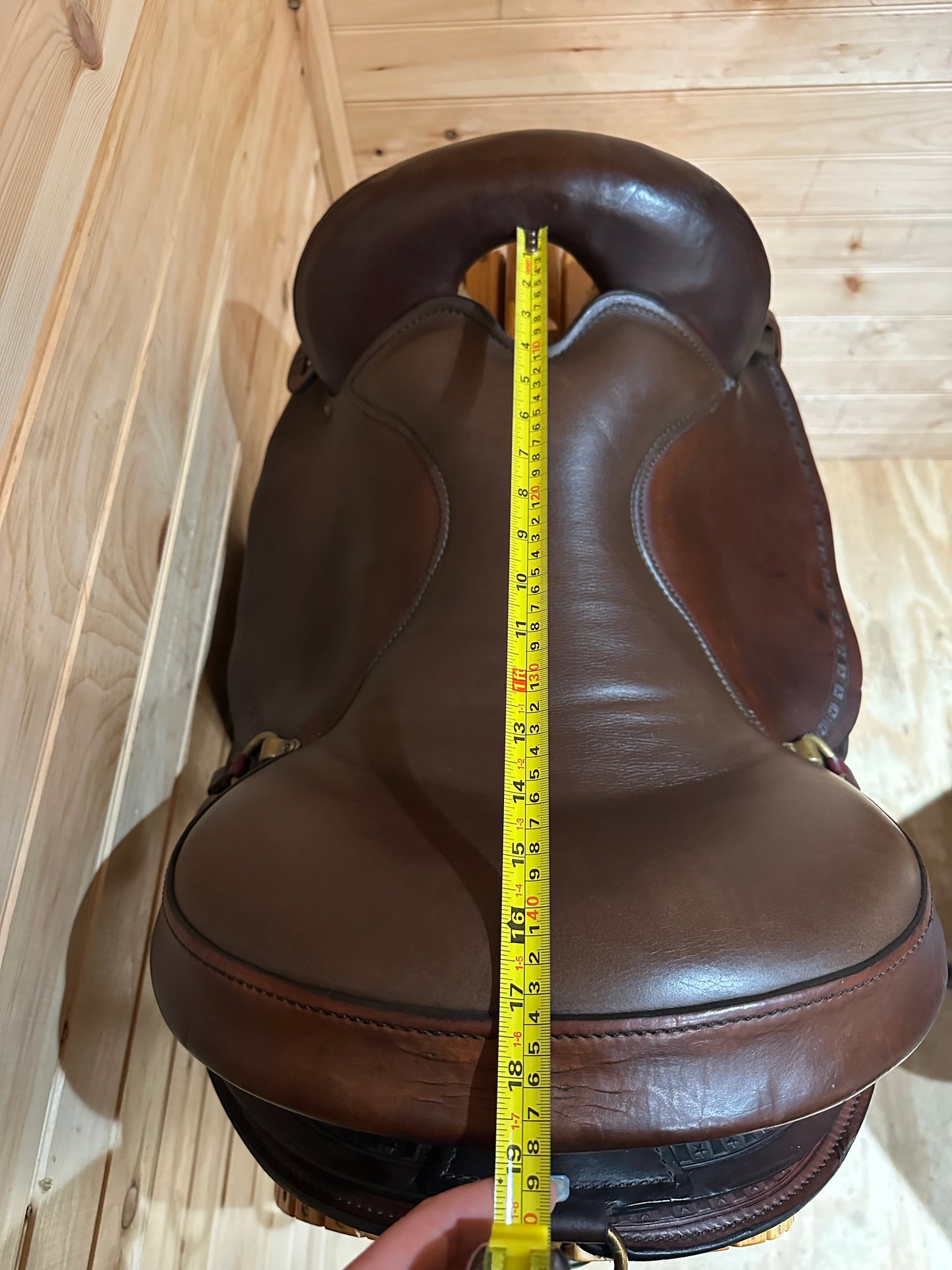 16” Big Horn Endurance Trail Saddle Model 805
