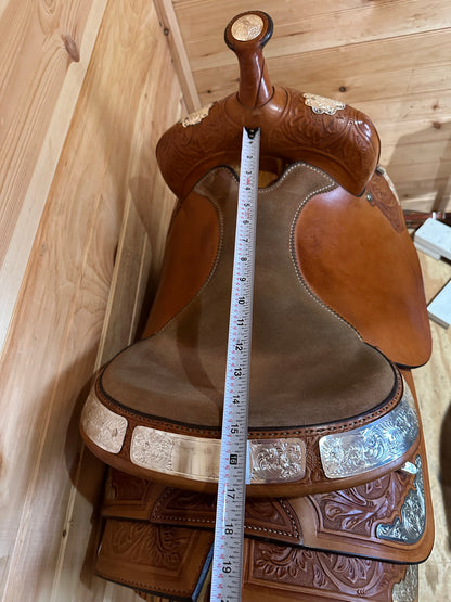 15” Crates Western Show Saddle Model 126