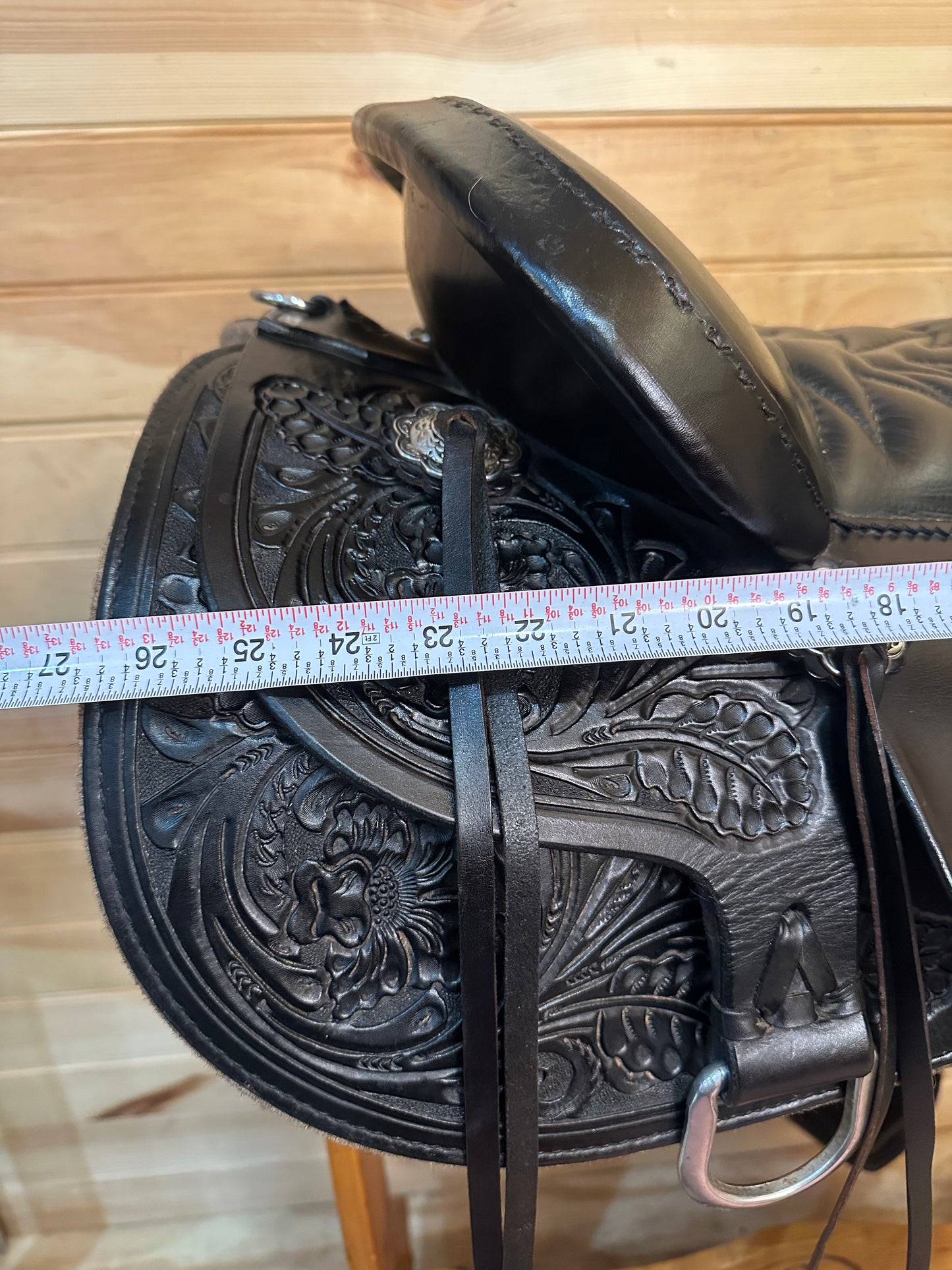 17.5” Tucker Meadow Creek  Western Trail Saddle Model 291