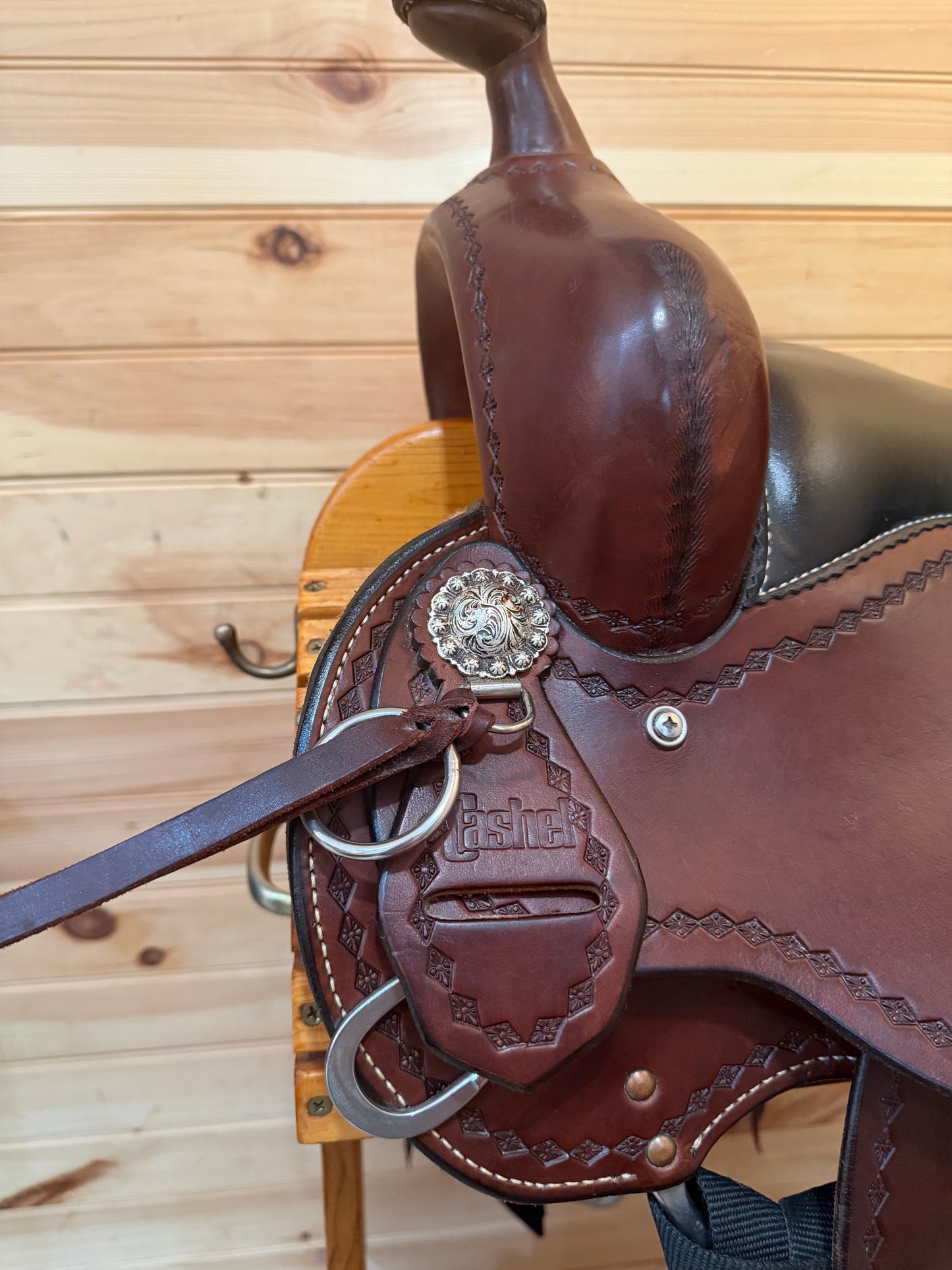 15” Cashel Round Skirt by Martin Saddlery Western Trail Saddle (2022)