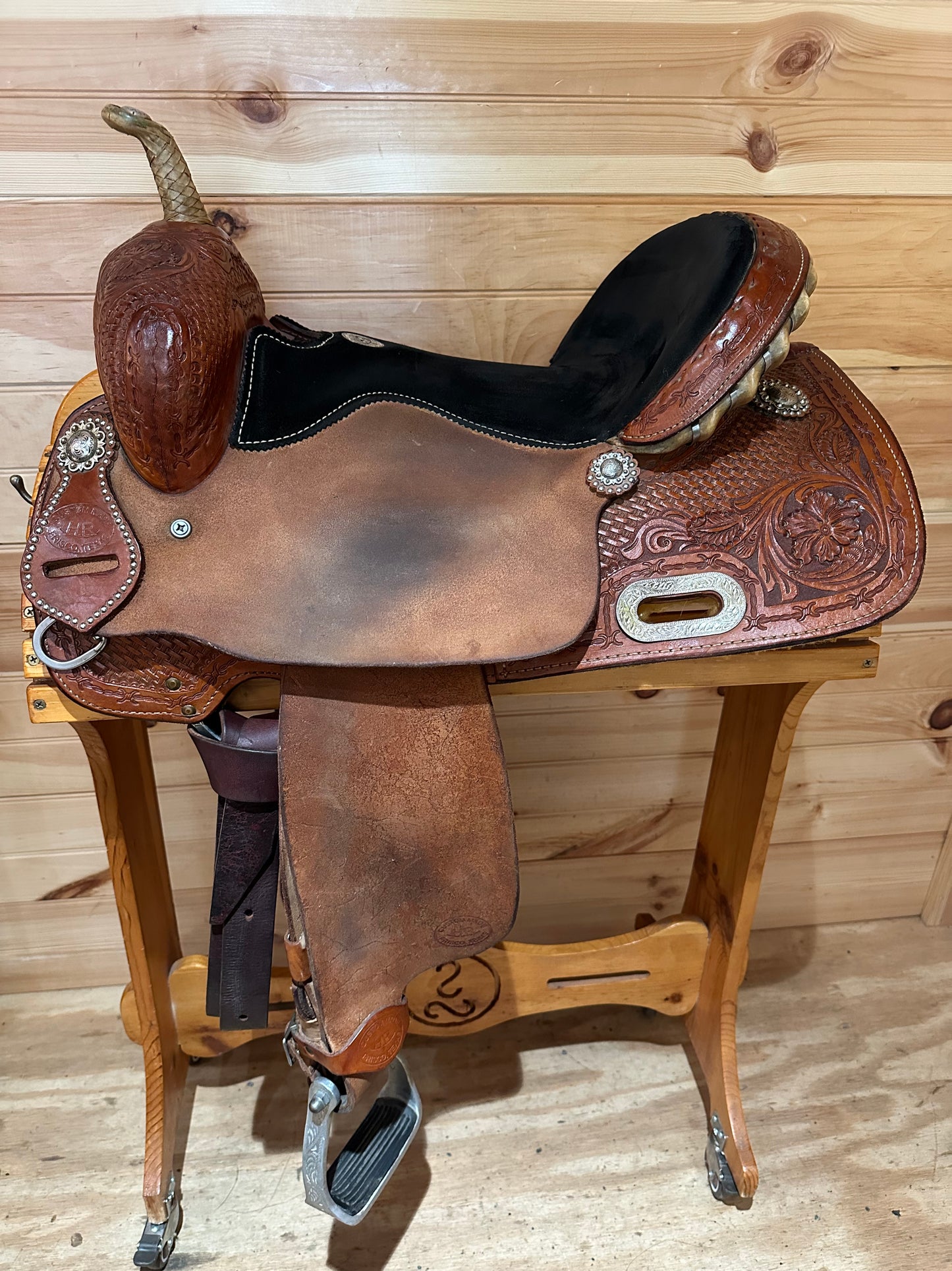 15” Hud Roberts HR Barrel Racing Western Saddle