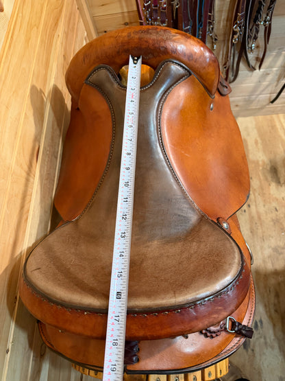 16.5” National Bridle Shop Gaited Endurance Saddle Model 2624