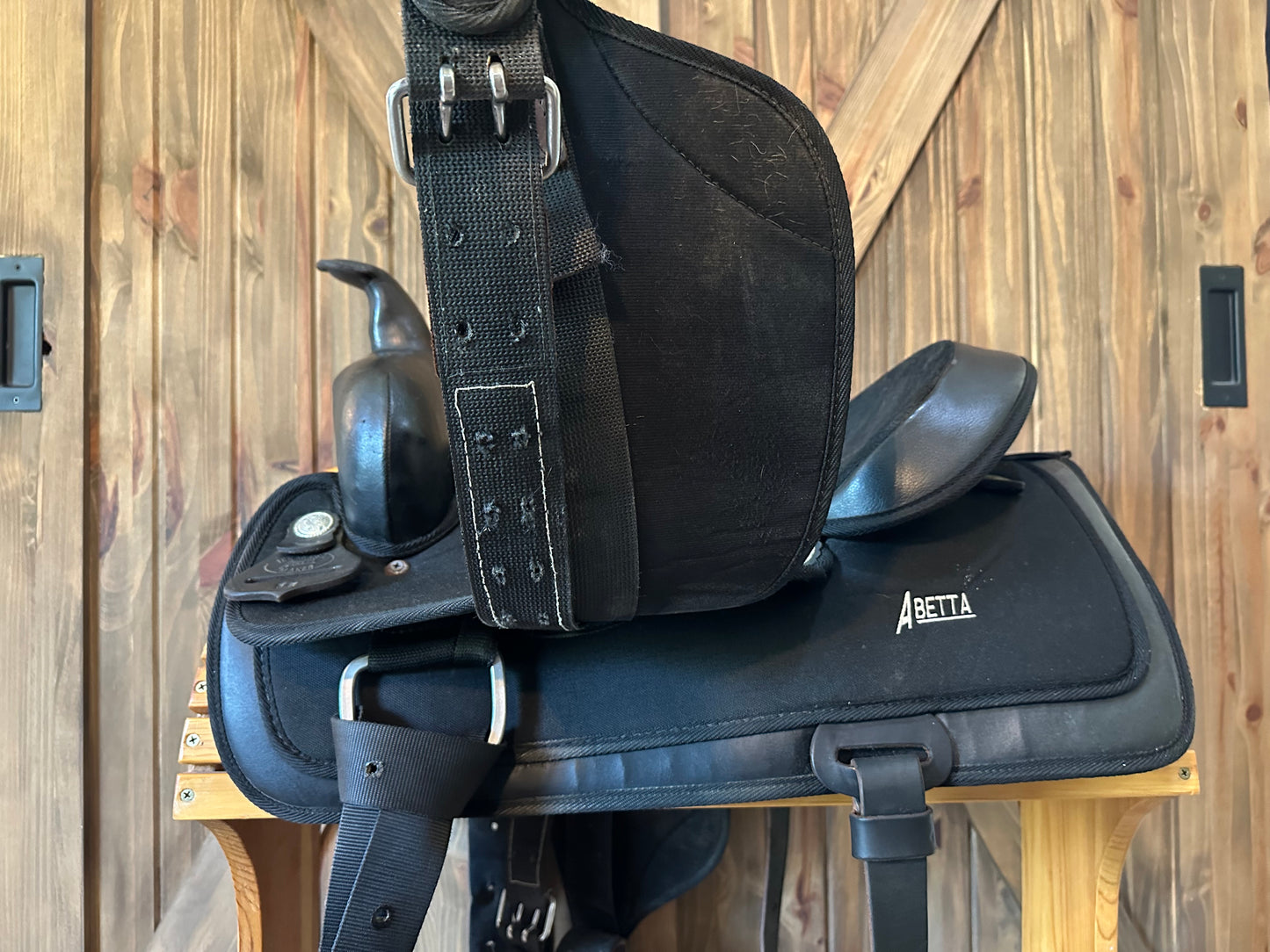 16” Abetta All-around Lightweight Western Trail saddle