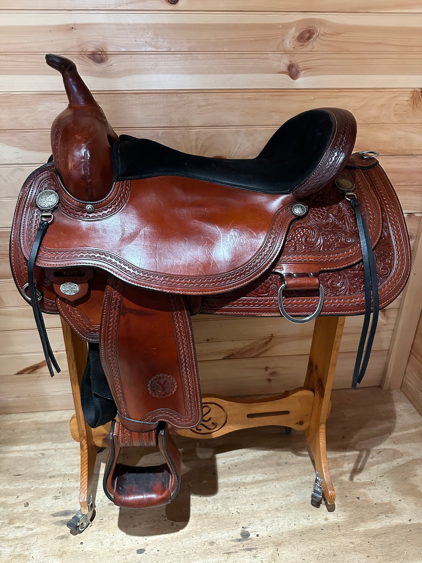 17” Circle Y Flex-Lite Western Trail Saddle Model 1558