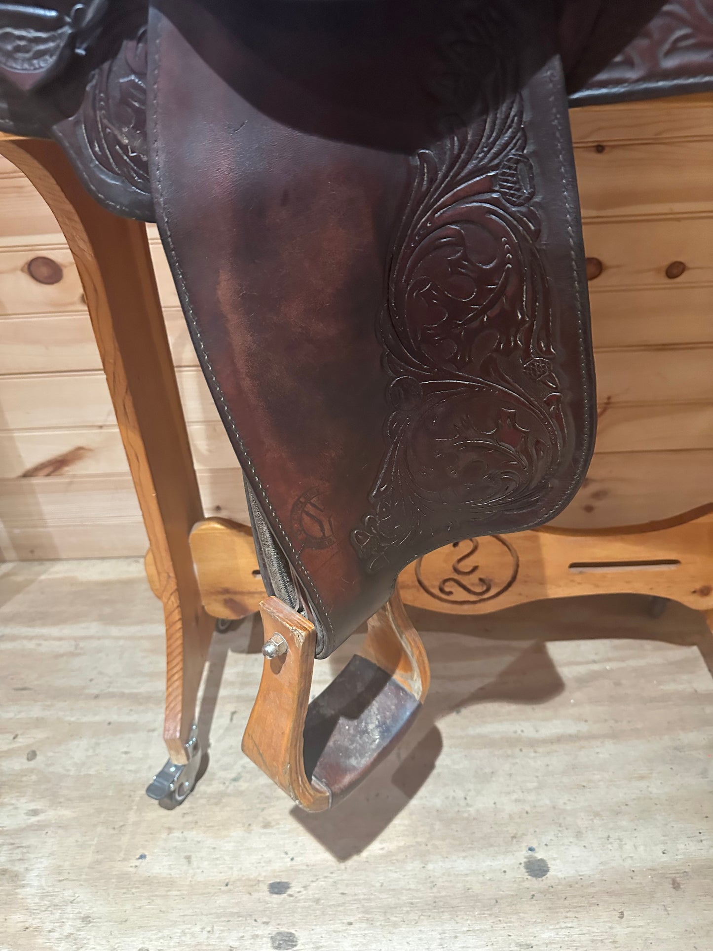 16” Circle Y Park & Trail Western Saddle Model 3105