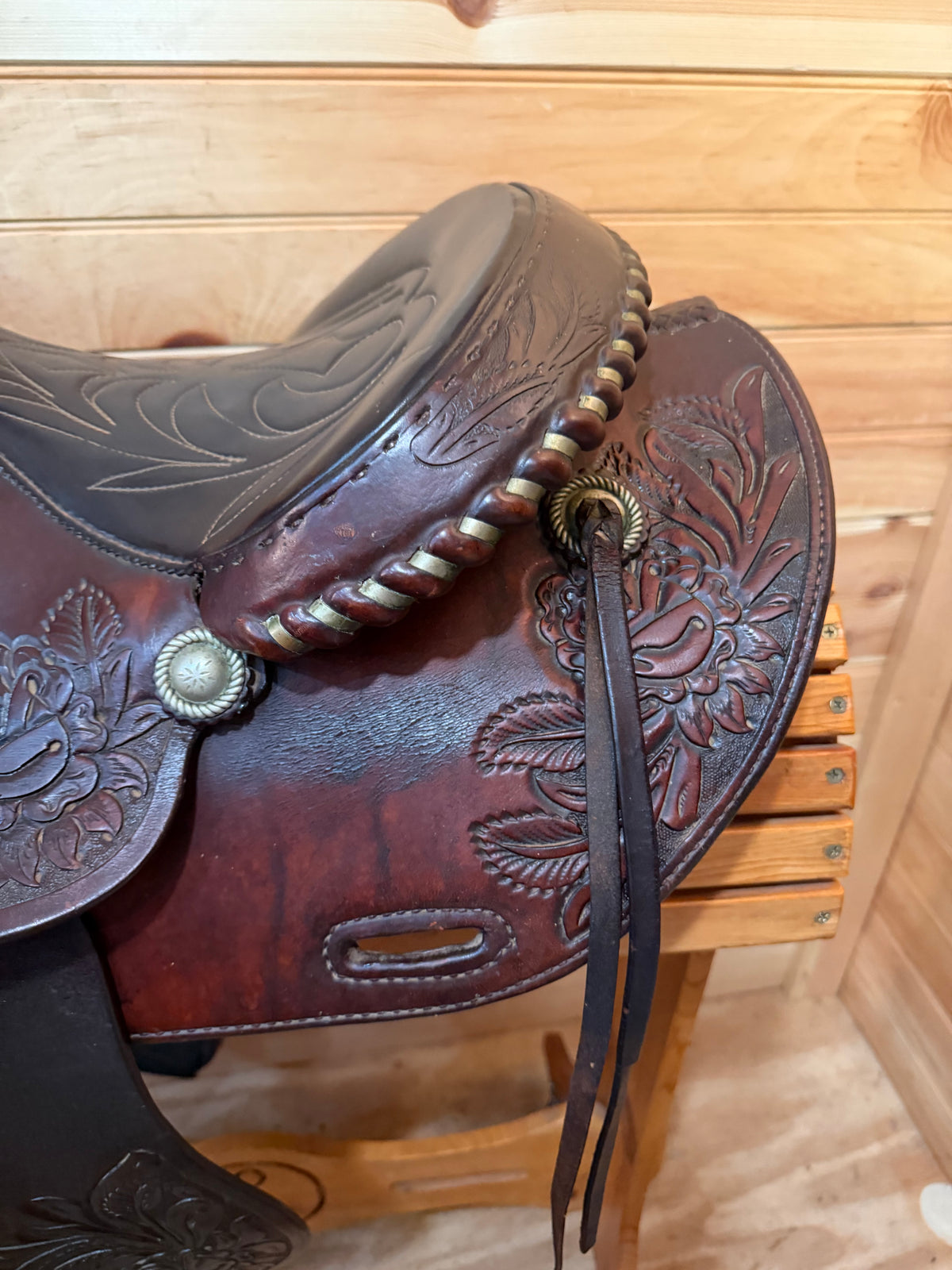 15.5” Dale Cooper Arabian Western Saddle