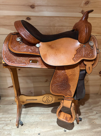 17” Circle Y High Horse Mineral Wells Western Trail Saddle Model 6812