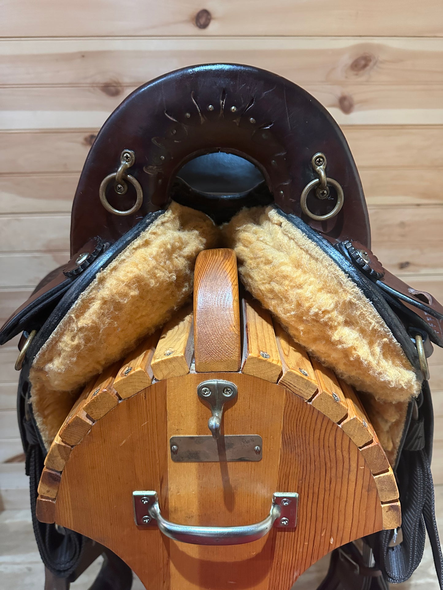 16” Imus 4Beat Gaited Endurance Trail Saddle