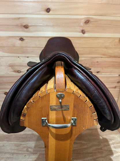 15 3/4” Collegiate Convertible Saddle- Easy Change Gullet