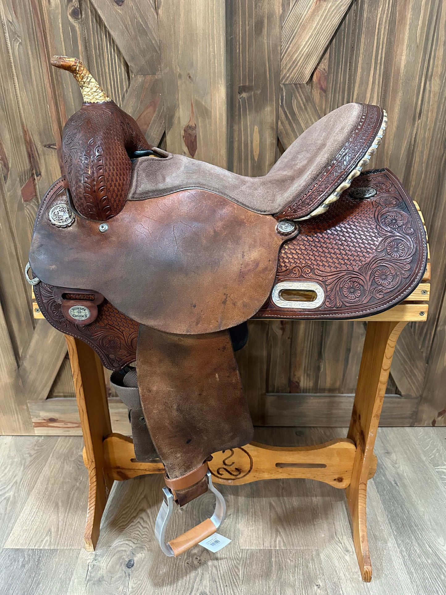 15” Circle Y Velocity Flex-Lite Barrel Racing Saddle